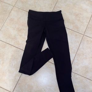 Lululemon full length wunder under leggings